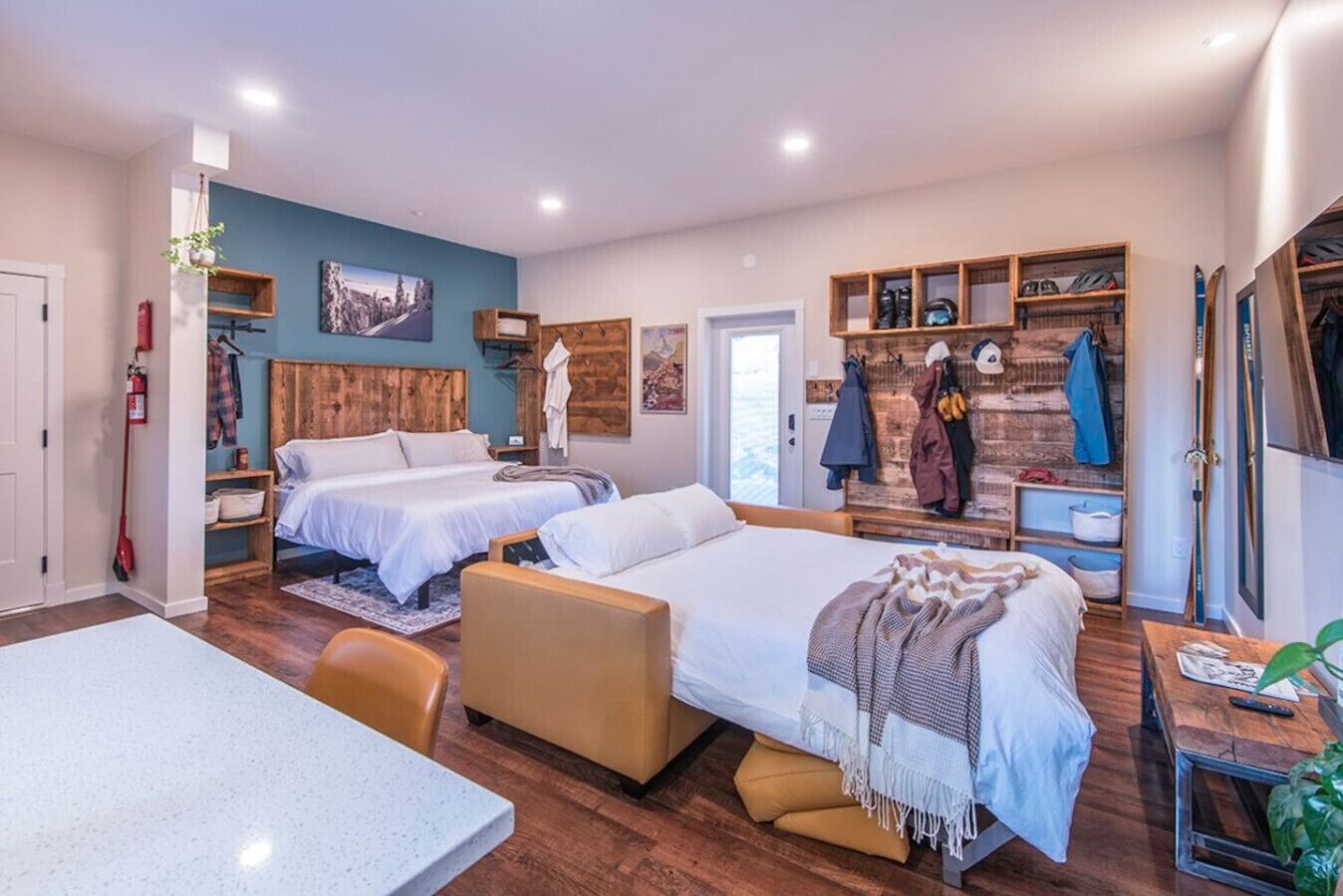 1 bedroom, desk, free WiFi, bed sheets