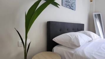 2 bedrooms, desk, iron/ironing board, free WiFi