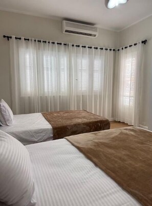 2 bedrooms, WiFi, bed sheets