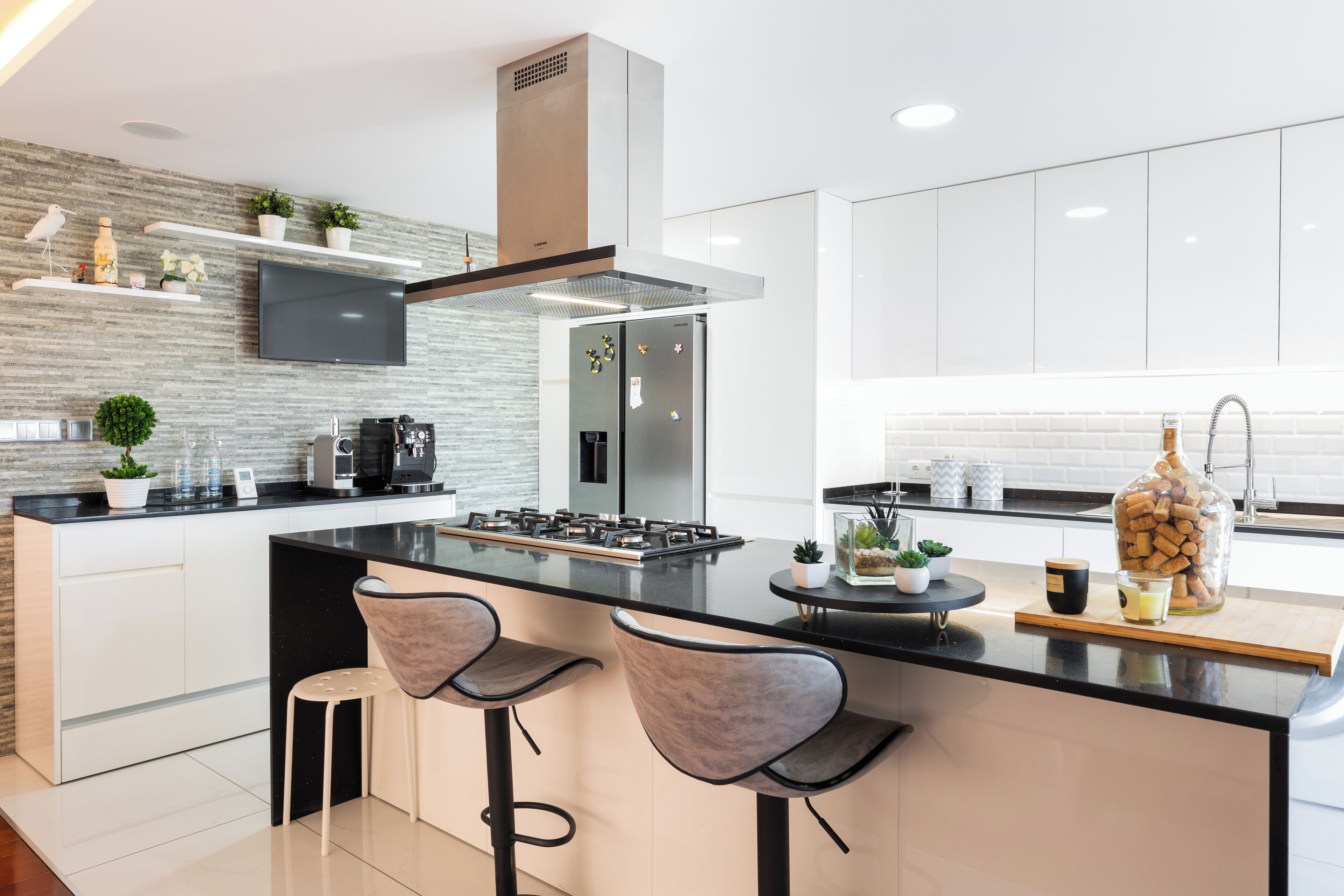 Microwave, oven, dishwasher