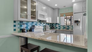 Private kitchen - Portside Resort D1: Gulf Retreat With Pools, Beach & Family Adventures! (Panama City Beach)