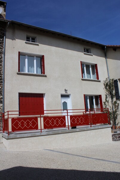 HOUSE SLEEPS 6 GITE DE LA SOURCE 3 STARS