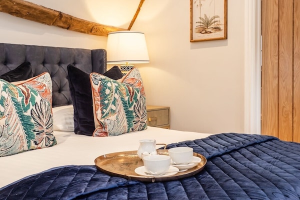 Deluxe Double Room | In-room safe, free WiFi
