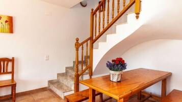 Villa, 5 Bedrooms, Terrace | Living room