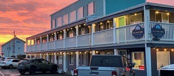 Charming studio in terrific Pacific Beach with WiFi. Under 5 min walk to beach