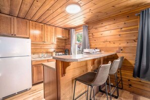 Fridge, microwave, stovetop, dishwasher - The Log Haven at Grand Harbor 108-2 (Grand Haven)