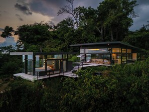 Exterior - Waterfall pool-Private-Amazing views-Wildlife and views-luxury (Unknown)