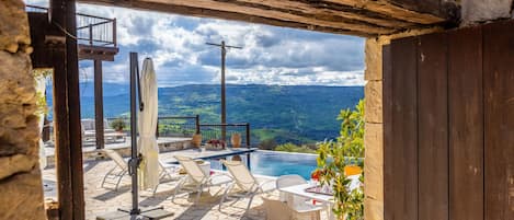 Villa, fumatori | 3 camere