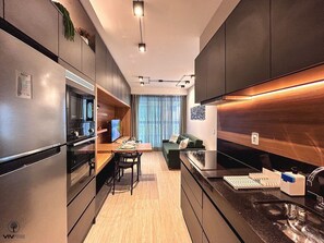 Fridge, microwave, oven, coffee/tea maker