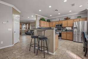 Private kitchen - Entire Home 3 bedroom 2.5 bathroom in Avondale Arizona (Avondale)