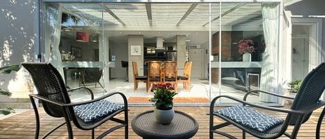 Villa | Outdoor dining