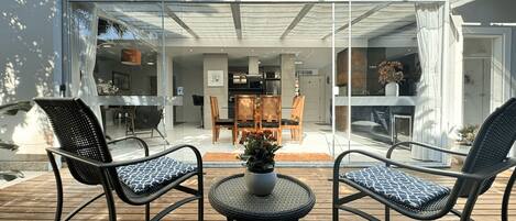 Villa | Outdoor dining