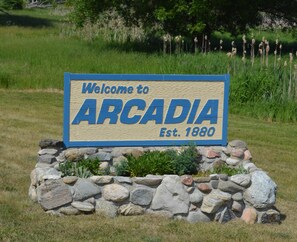 المنطقة المحيطة بالمنشأة