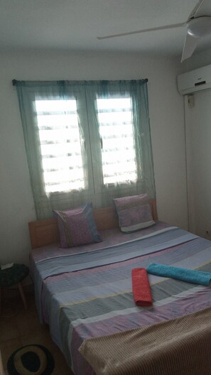 2 bedrooms, WiFi, bed sheets