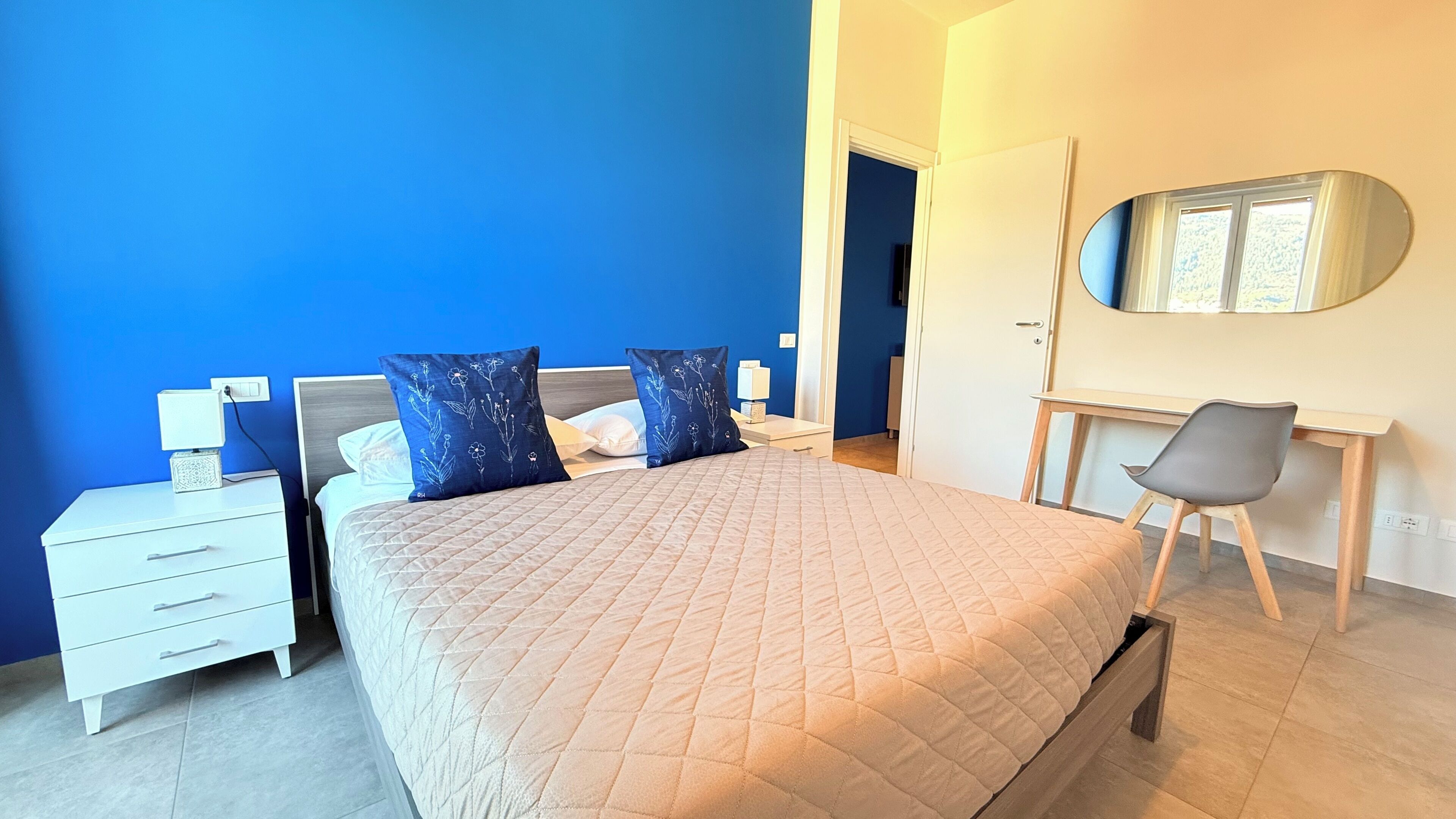 Basic-Apartment, Stadtblick