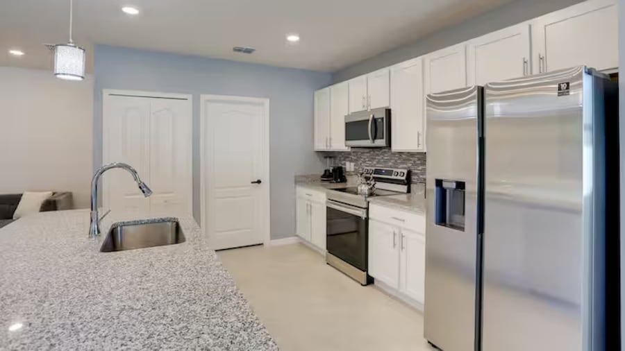 Palm Breeze Lux Stay - Port St. Lucie