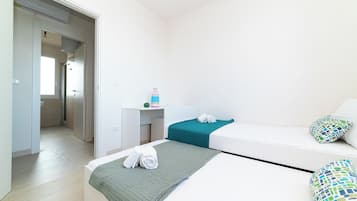 2 bedrooms, bed sheets