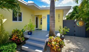 Exterior - Man-of-War Pool Retreat- (M#27), Seaside Pool Retreat (Marathon)