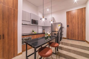 Fridge, microwave, oven, stovetop