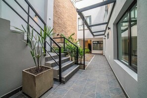 Interior - E202 - Comfy studio, A/C, hot water, Fast WiFi (Cali)