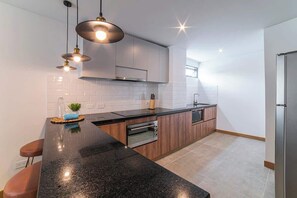 Fridge, microwave, oven, stovetop