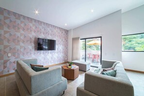 Télévision, espaces bureaux