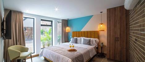 4 chambres, fer et planche à repasser, lit parapluie, Wi-Fi