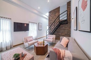 Televisie en een kantoor