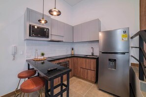 Fridge, microwave, oven, stovetop - E303 - Top Floor 3-Bed With Private Terrace & A/C (Cali)