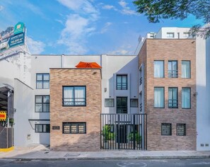 Exterior - E301 - Amazing Top Floor Studio in Centenario (Cali)