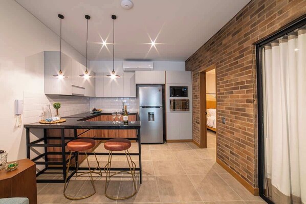 Fridge, microwave, oven, stovetop