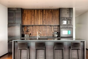 Fridge, microwave, oven, dishwasher