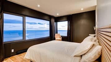 4 bedrooms, WiFi, bed sheets