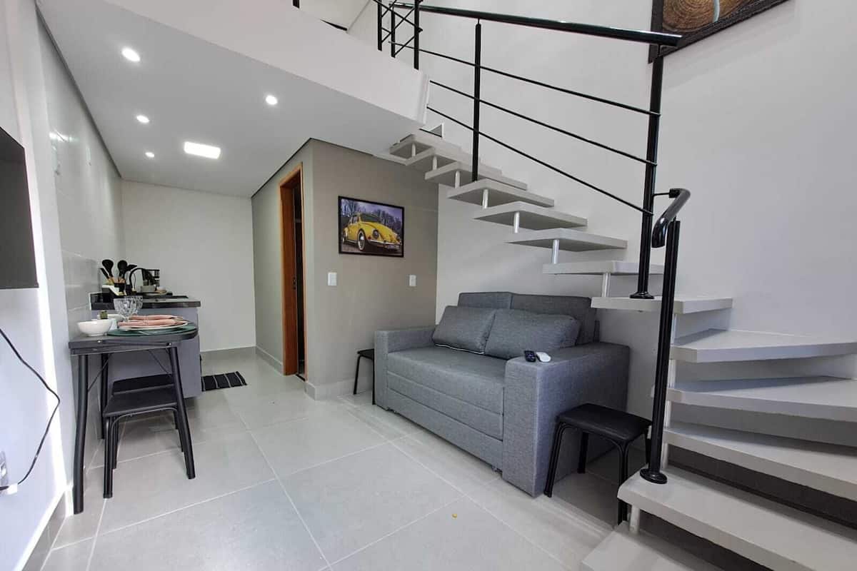 Comfort Studio Suite, City View | Living area | Flat-screen TV
