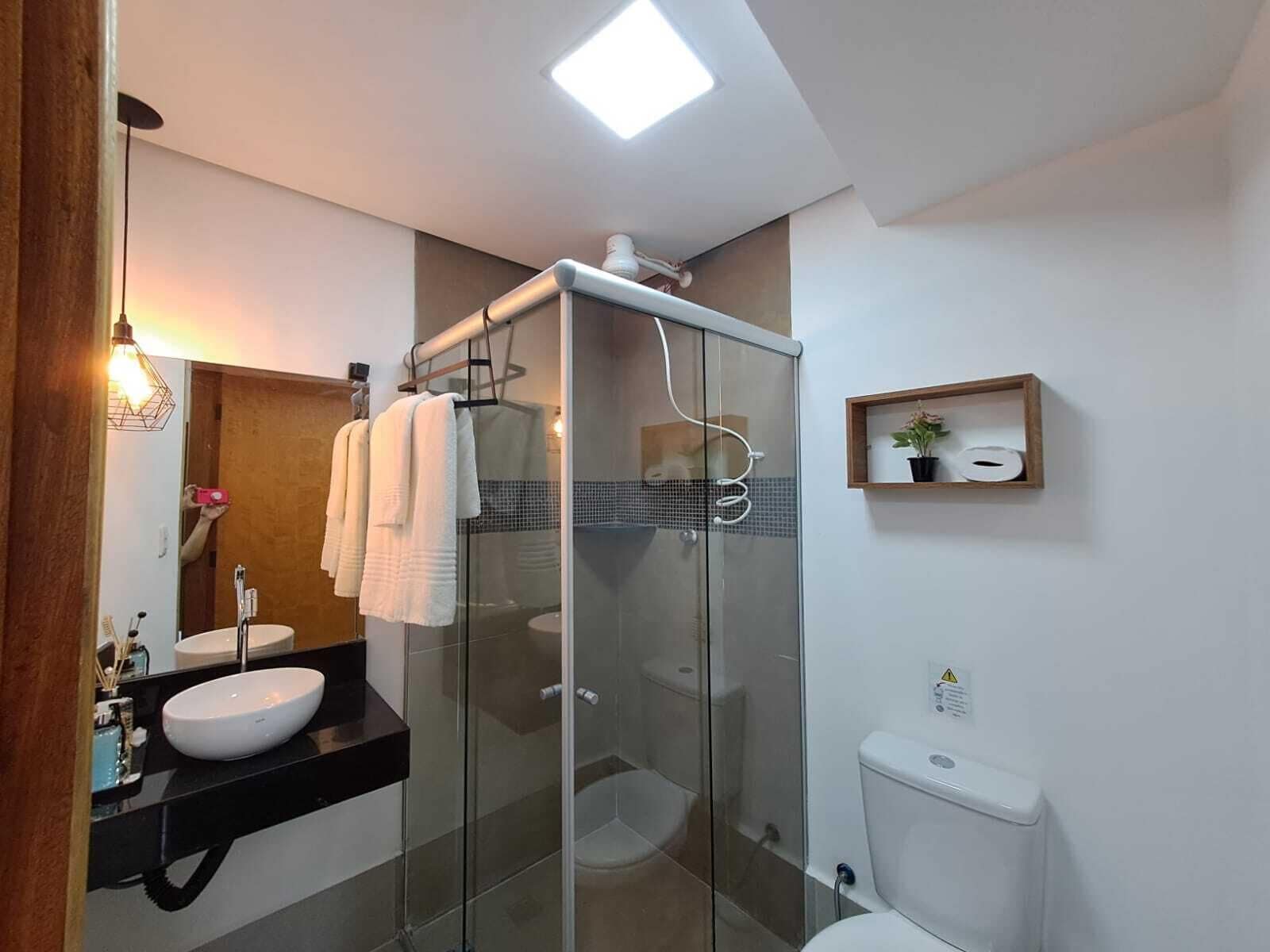 Comfort Studio Suite, City View | Bathroom