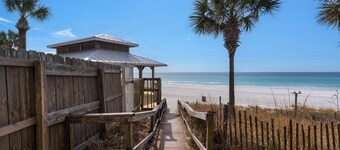 Sand Castles West A4: Steps to Beach, Pools, Private Balcony & More!