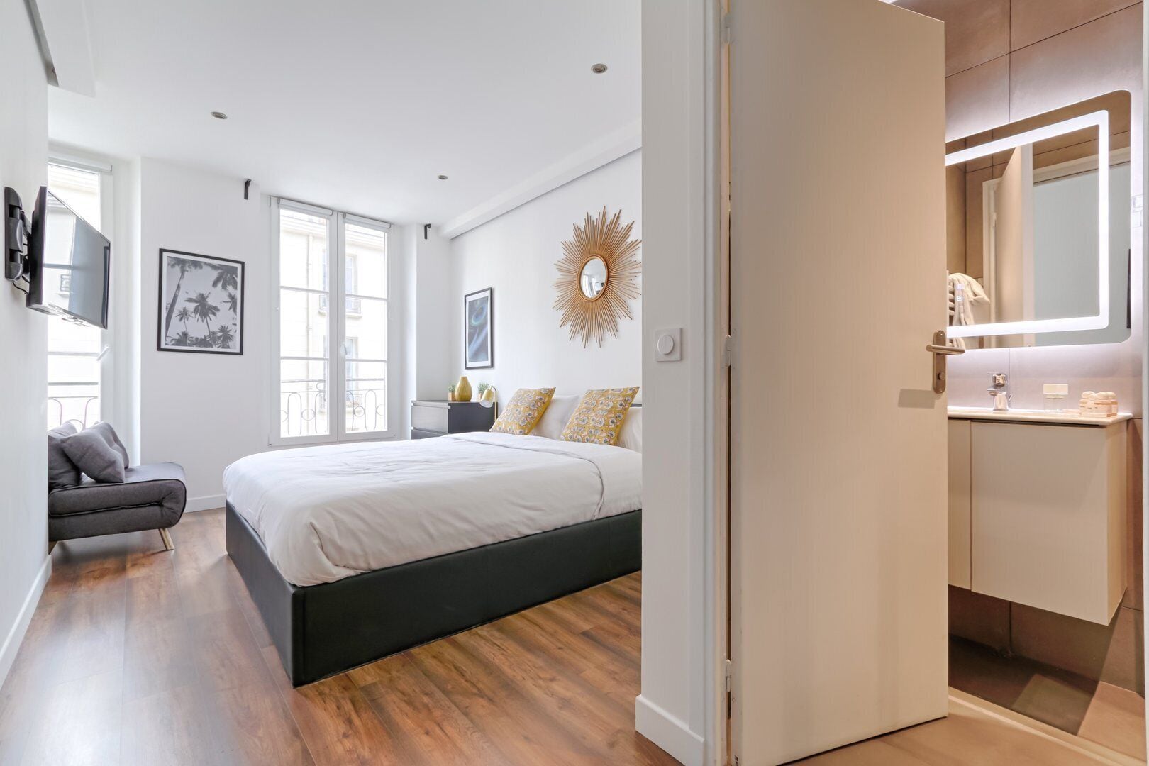 Accès Internet, draps fournis