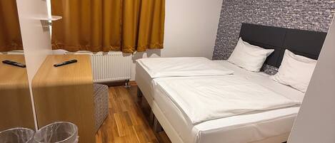 Double Room | Free WiFi