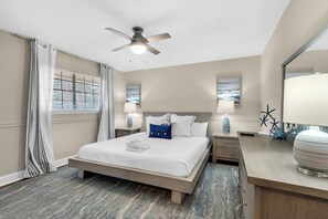 콘도, 침대(여러 개), 온수 욕조, 정원 전망 (Seascape 21C) | 2 개의   침실, 각각 다른 스타일의 인테리어, 각각 다르게 가구 비치