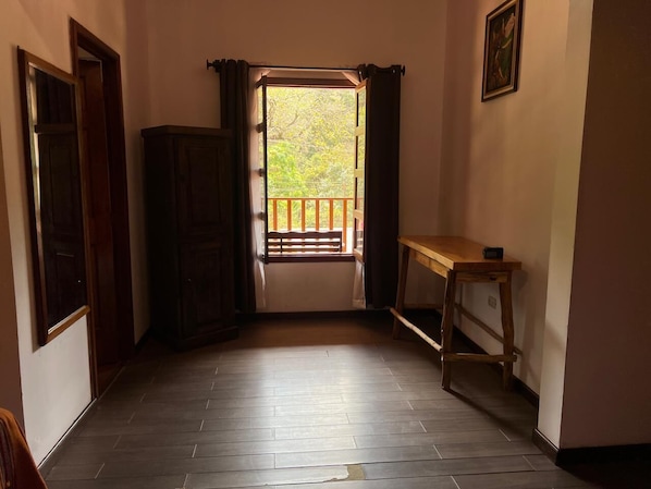 Deluxe Double Room, Garden View