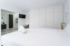 5 bedrooms, iron/ironing board, travel cot, free WiFi