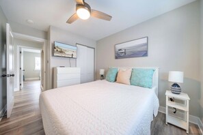 2 bedrooms, iron/ironing board, free WiFi