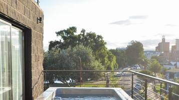 Bañera de hidromasaje exterior
