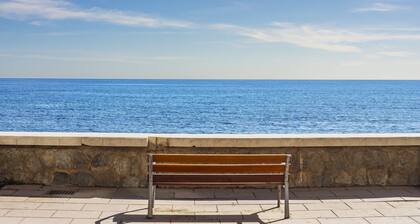 Cubo's Apartment Mayoral Front Line Marbella & Free Parking / beachfront / community pool / free wifi