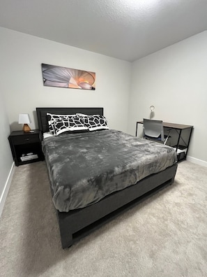 1 bedroom, desk, iron/ironing board, free WiFi