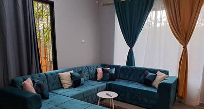 The Little Cave, Charming 2-bedroom apartment in marvelous Livingstone with WiFi