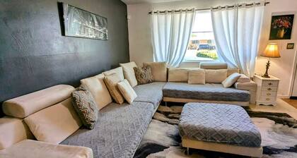 Fort Huachuca. Home with private Gym. Pet with fee