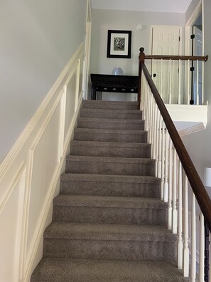 Interior - 3-bedroom house in Augusta one mile from Masters. (Augusta)