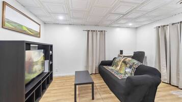TV connectée, jeux vidéo, espaces bureaux