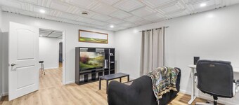 Modern 2BR Downtown | Greenbrier Trail Access